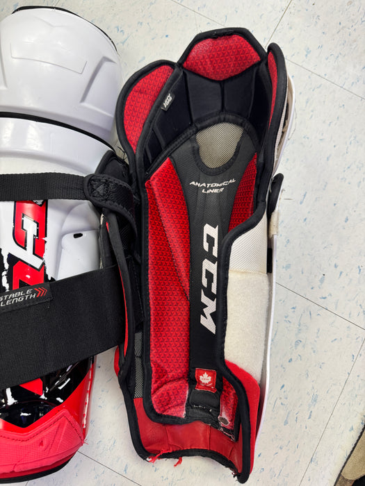 Used CCM Jetspeed FT4 Pro Shinpads 15”