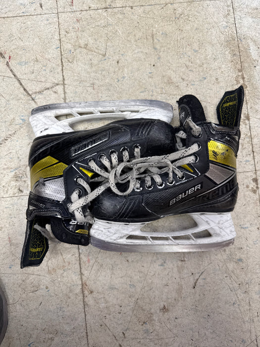 Used Bauer Supreme Matrix Skates Youth 13.5D