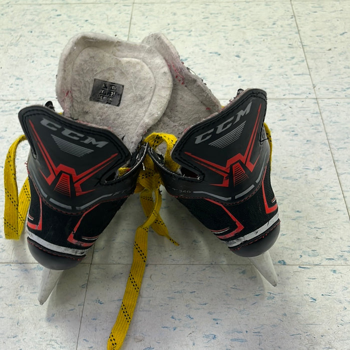 Used CCM FT340 Size 13 Youth Player Skates