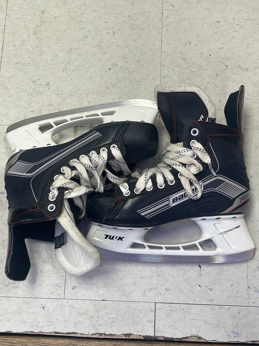Used Bauer Vapor X300 Size 6 Skates