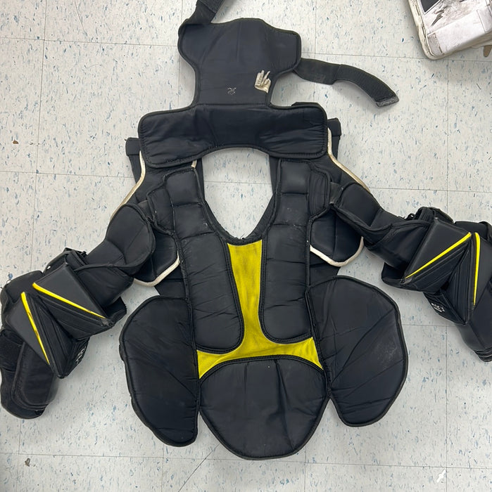 Used CCM Axis 1.9 Intermediate Large Goalie Chest Protector