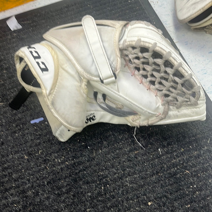Used CCM Premier R1.9 Intermediate Catcher