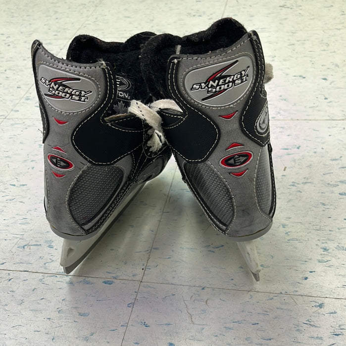 Used Easton Synergy Size 11 Youth Player Skates
