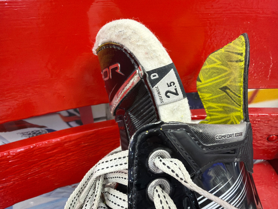 Used Bauer Vapor X4 Size 2.5D Skates