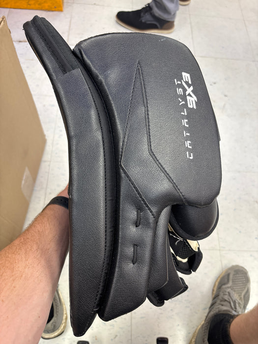 Demo True Catalyst 9X3 Senior Catcher and Blocker Set