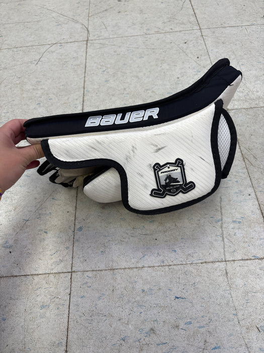 Used Bauer Prodigy Youth Blocker Regular