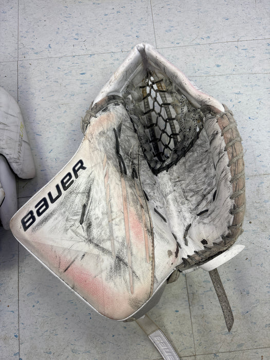 Used Bauer Vapor Hyperlite Senior Catcher and Blocker Set