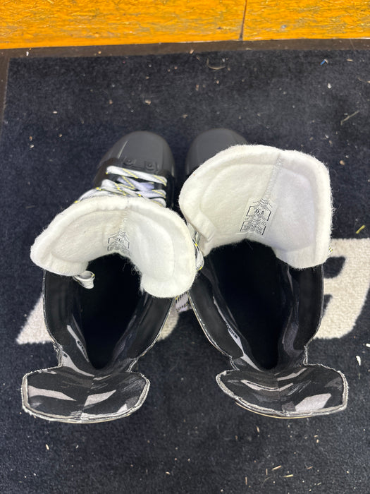 Used CCM Tacks AS-570 Size 10.5R Skates