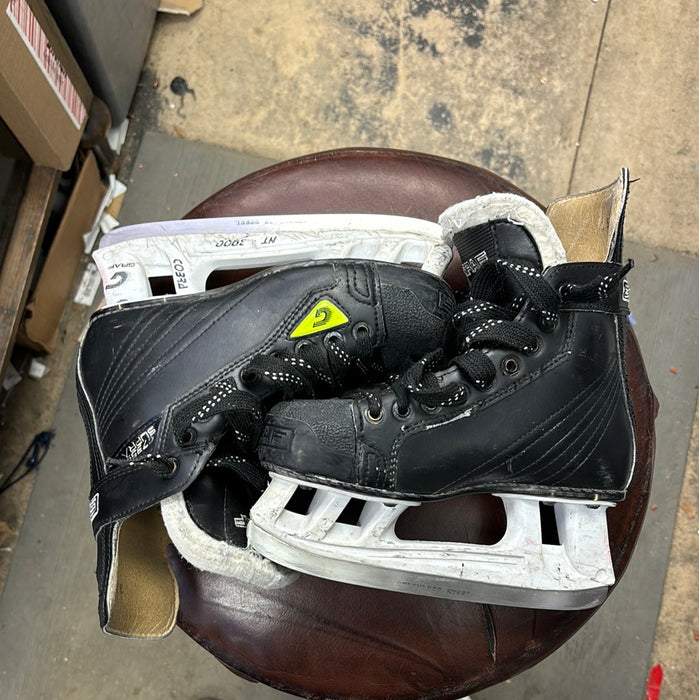 Used Graf Supra 735s Size 3.5 Skates