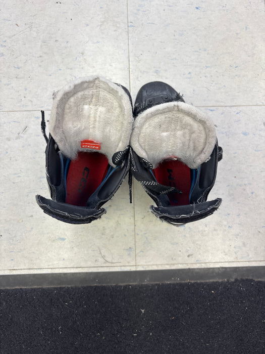 Used CCM JetSpeed FT670 Size 2.0 Junior Skates