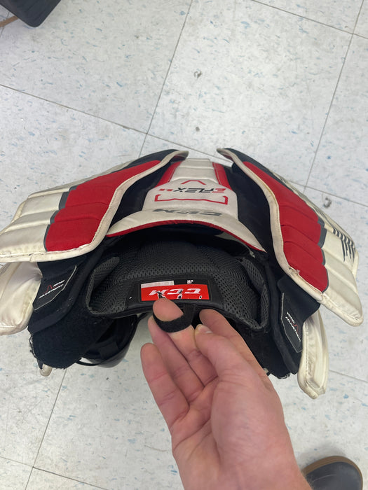 Used CCM EFlex 5.5 Junior Large/X-Large Chest Protector