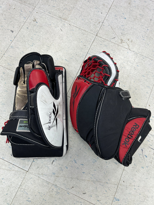 Used Reebok 7000 Junior Catcher and Blocker Set