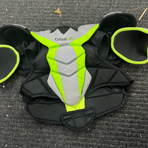 Used Bauer Supreme One.6 Junior Small Shoulder Pads