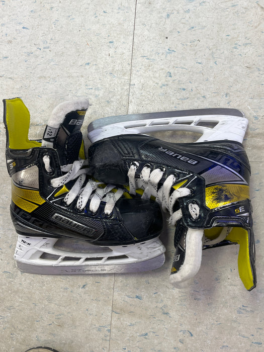 Used Bauer Supreme 3S Size 12 Youth Skates