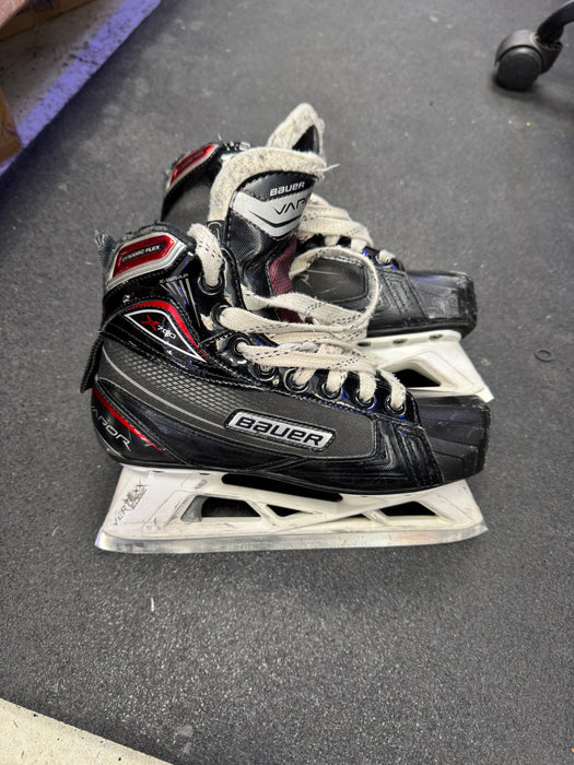 Used Bauer X700 Goalie Skates 3.5D