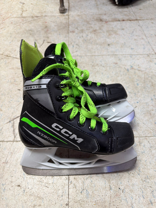 Used CCM Ribcor RIBXT3 Youth 13.0R Skates