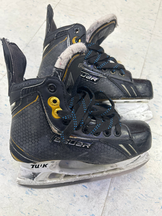 Used Bauer Supreme One.8 Junior Player Skates 2.5D