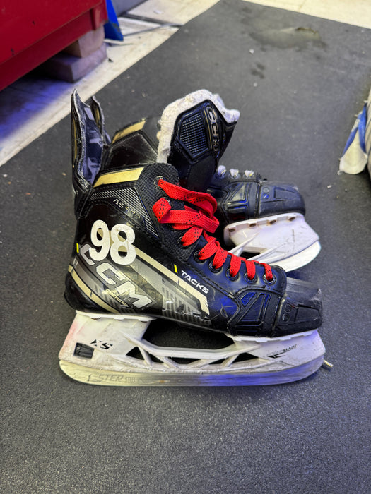 Used CCM Tacks 570 Skates 5.0 D