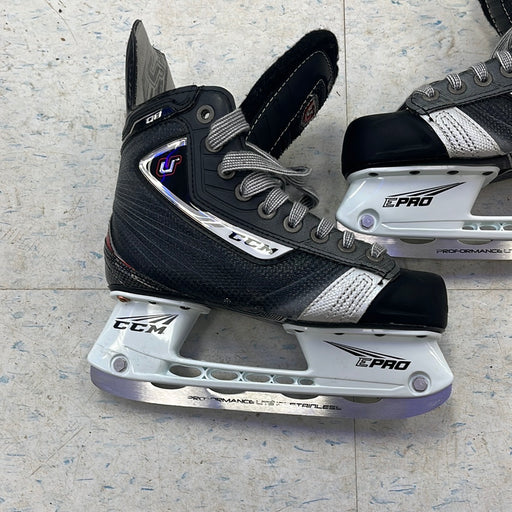 Used CCM U+ 08 2.5D Player Skates