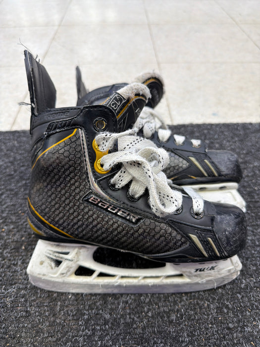 Used Bauer One.9 Youth 13.5 Skates