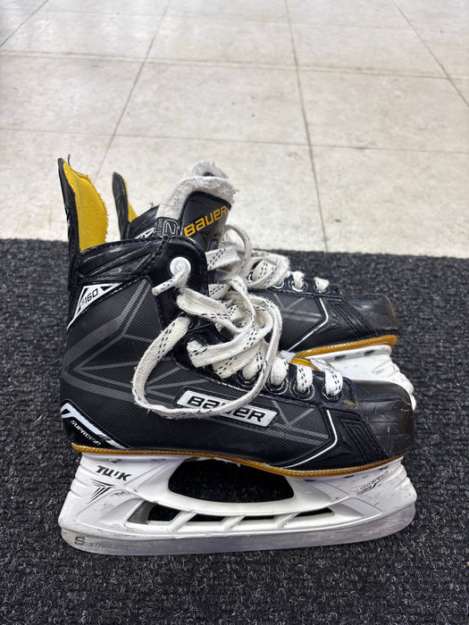 Used Bauer Supreme S160 Size 2.5EE Skates