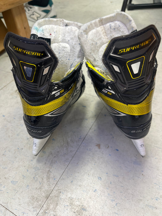 Used Bauer Supreme 3S Size 10 Youth Skates