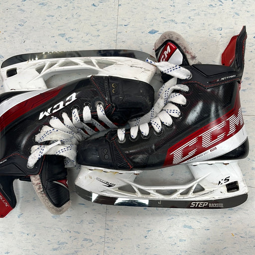 Used CCM JetSpeed FT4 Intermediate 5.5 Skates