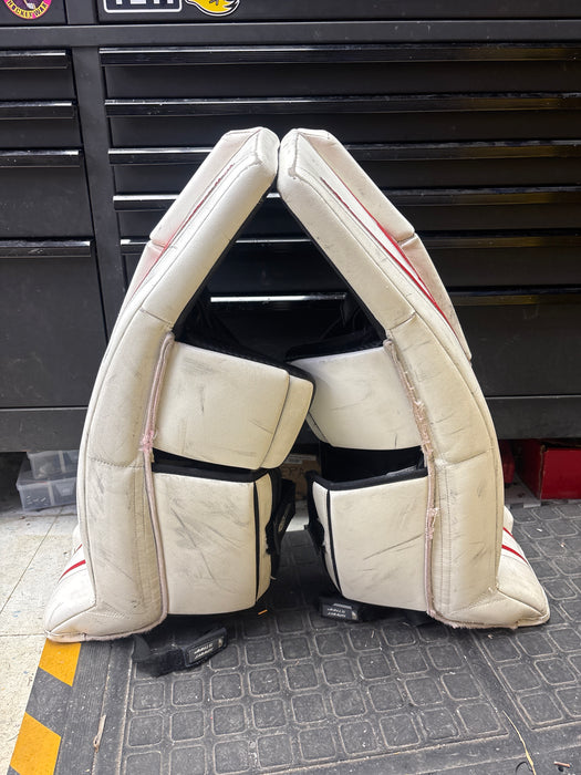 Used Brian’s Gnetik 8.0 29+1” Junior Goal Pads