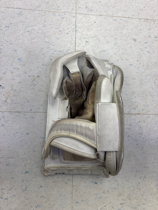 Used Brian’s Subzero 6.0 Regular Junior Glove Blocker Set