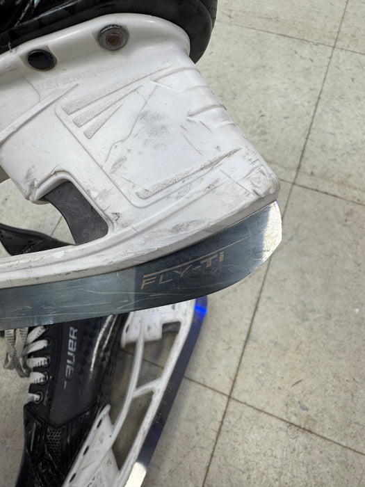 Used Bauer Shadow Skates Size 6.5 Fit 2