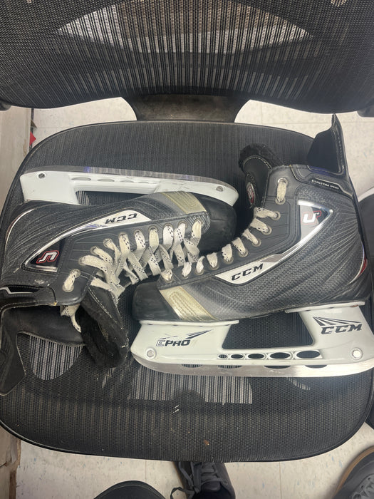 Used CCM U+ Size 8 Skates