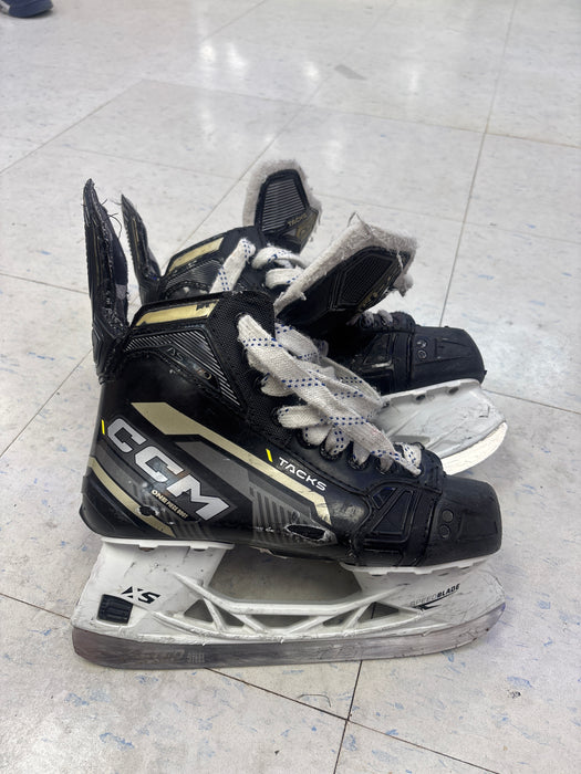 Used CCM Tacks AS-570 Size 4.5 Skates