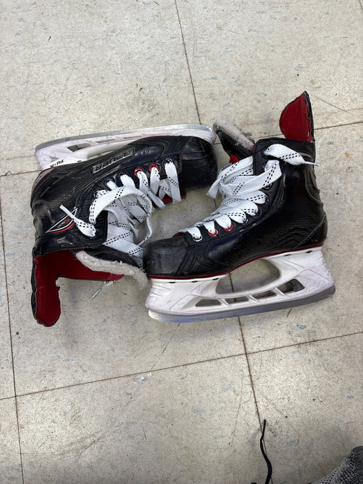 Used Bauer Vapor x500 Size 4.0D Skates
