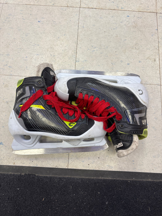 Used Graf Ultra G9035 Size 7.5 Senior Goal Skates