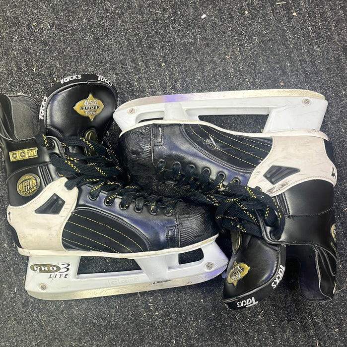 Used CCM SuperTacks 652 Size 10.5 Player Skates