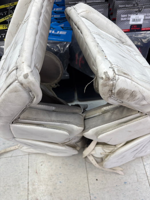 Used CCM Extreme Flex III Senior 33"+1" Leg Pads