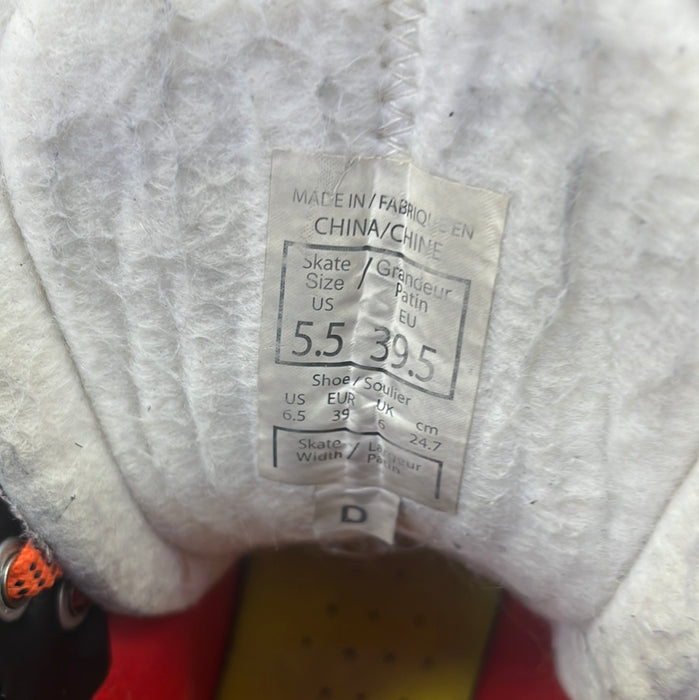 Used CCM JetSpeed VIBE Size 5.5 Player Skates