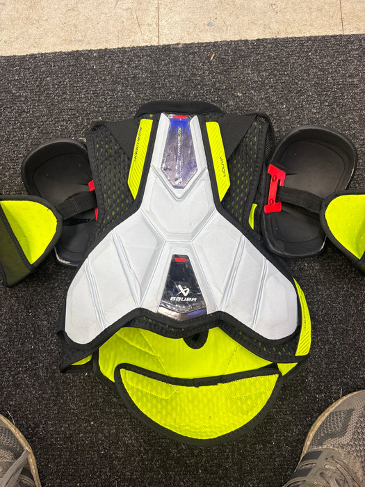 Used Bauer Vapor Hyperlite Junior Medium