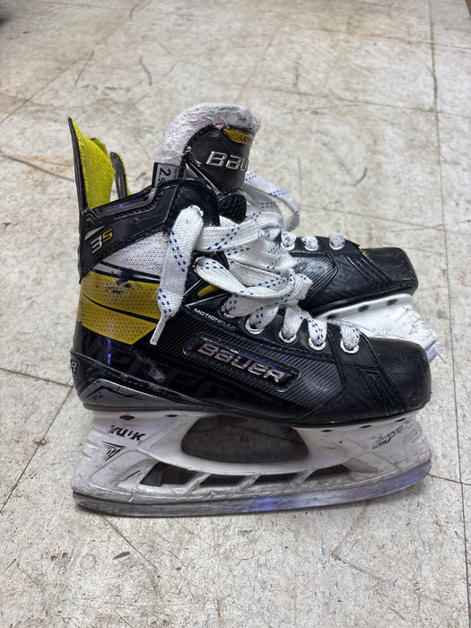 Used Bauer Supreme 3s Size 2.5D Skates