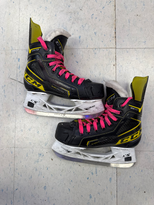 Used CCM Super Tacks 9370 1.0 Player Skates