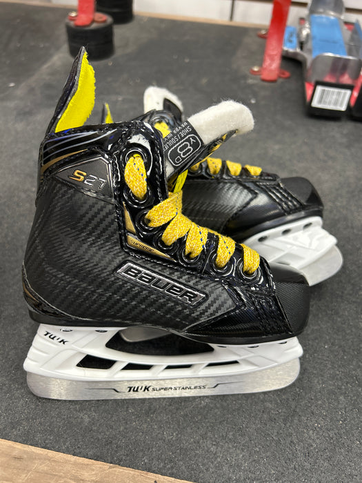 Used Bauer Supreme S27 Player Skates 8.0Y