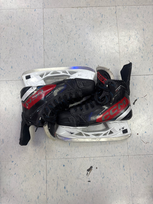 Used CCM JetSpeed FT670 Size 5.5 Wide Skates
