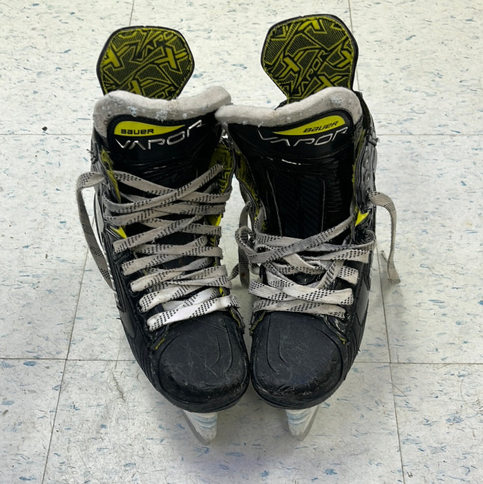 Used Bauer Vapor 3X Size 2.5 Player Skates