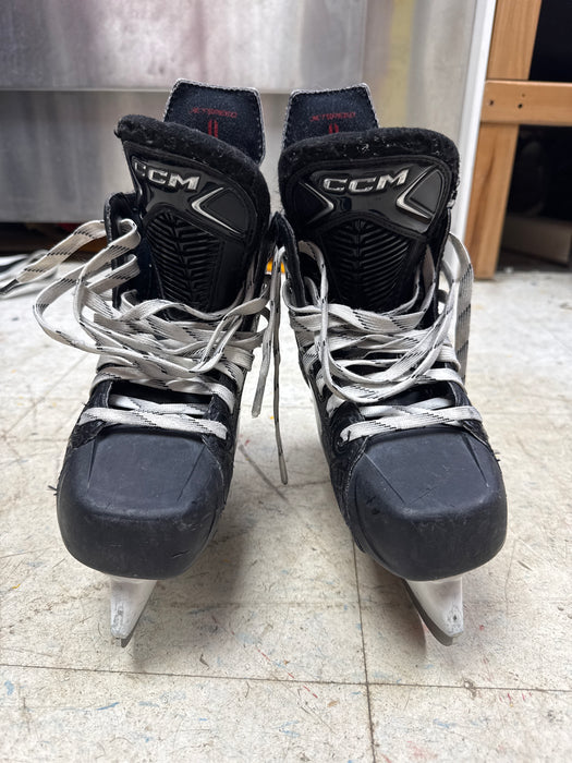 Used CCM JetSpeed FT870 Skates Size 2.5