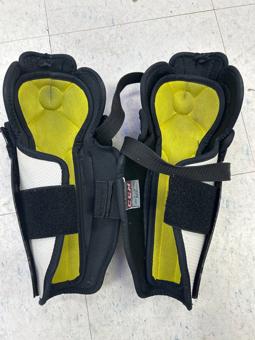Used CCM Tacks 2052 Junior Shin Guards