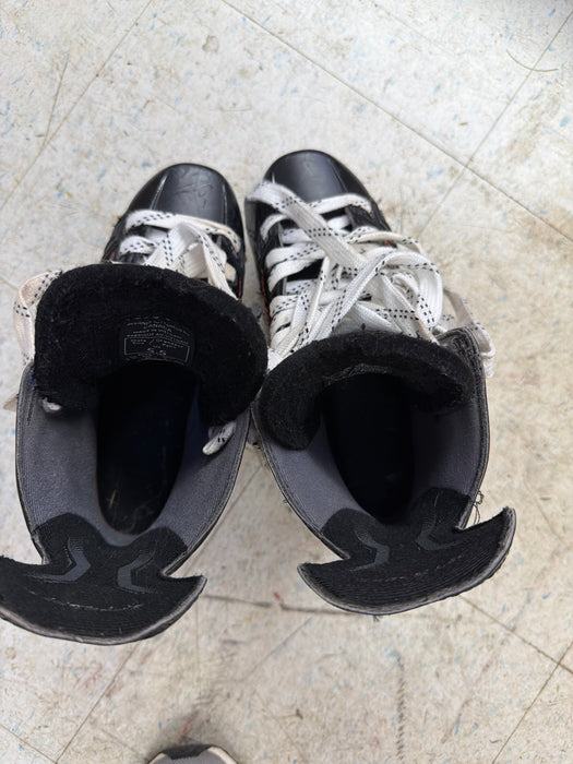 Used CCM JetSpeed 280 Size 5.5D Skates