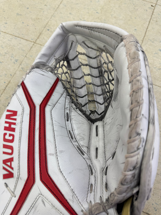 Used Pro Stock Vaughn V10 Pro Carbon Senior Catcher 1