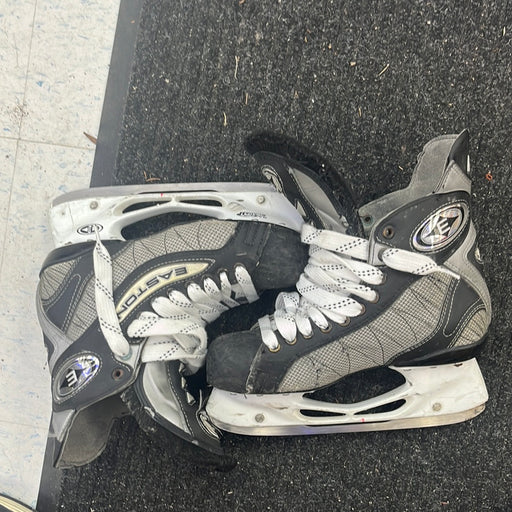 Used Easton AIR Size 6.5EE Player Skates