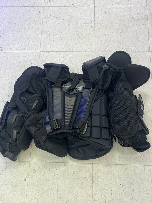 Used Warrior R/GT2 Intermediate Small-Medium Chest Protector