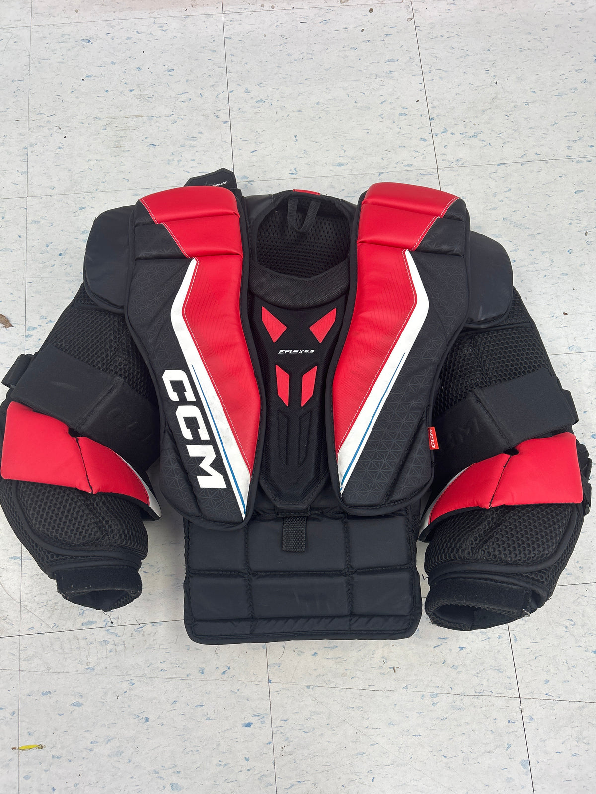 Used CCM EFlex 6.9 Intermediate Large Chest Protector — Crow's Sports ...